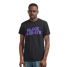Black Sabbath - Wavy Logo Vintage T-Shirt