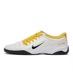 Nike - Total90