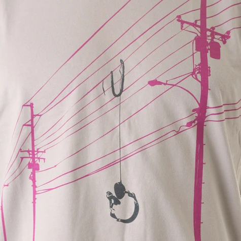 Ubiquity - Headphones wires T-Shirt