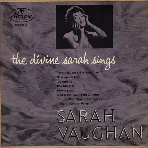 Sarah Vaughan - The Divine Sarah Sings