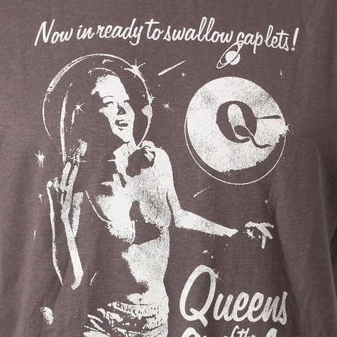 Queens Of The Stone Age - Ready To Swallow T-Shirt