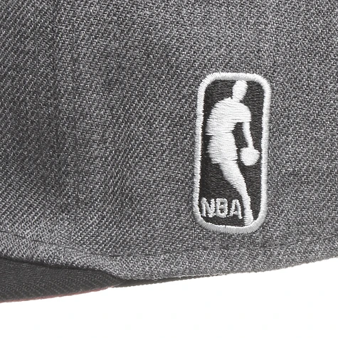 Mitchell & Ness - Chicago Bulls NBA Arch W/Logo G2 Snapback Cap