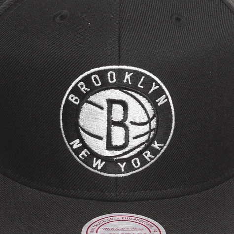 Mitchell & Ness - Brooklyn Nets Solid Snapback Cap