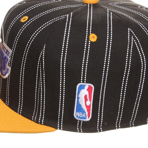 Mitchell & Ness - LA Lakers NBA Double Pinstripe Snapback Cap