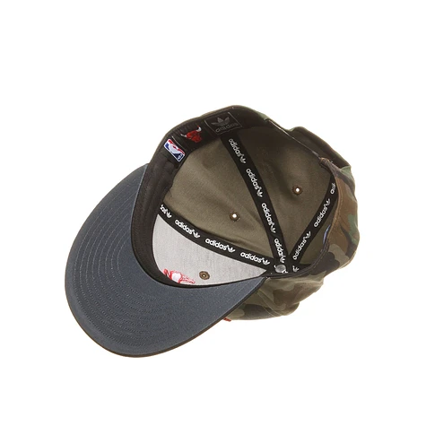 adidas - Chicago Bulls Camo Snapback Cap