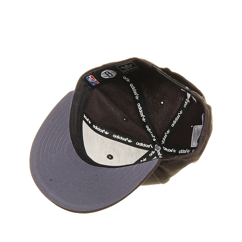 adidas - Brookly Nets NBA Snapback Cap
