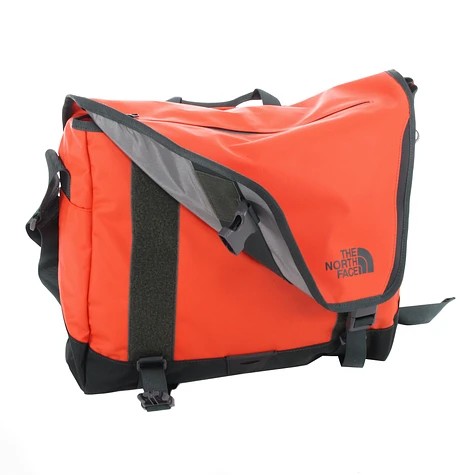 The North Face - Base Camp Messenger Bag M