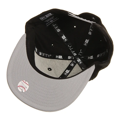 New Era - Chicago White Sox MLB Super Script Snapback Cap