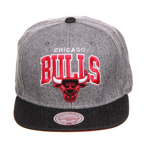 Mitchell & Ness - Chicago Bulls NBA Assist Snapback Cap