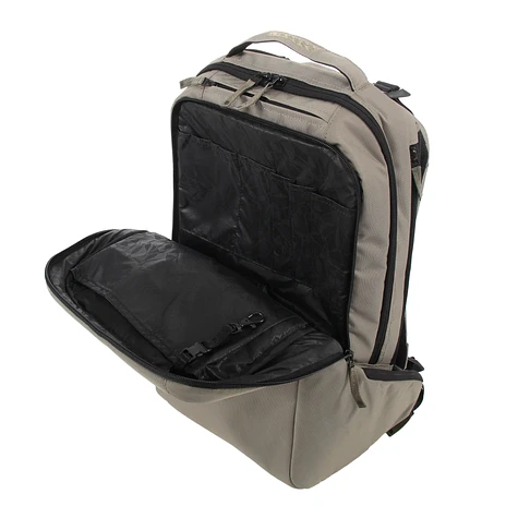 Incase - Incase ICON Backpack