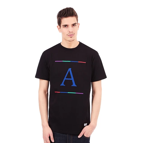 Akomplice - A+ T-Shirt
