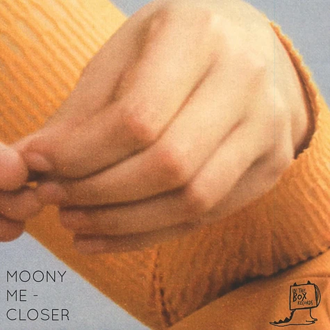 Moony Me - Closer (To The Edge)