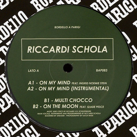 Riccardi Schola - On My Mind