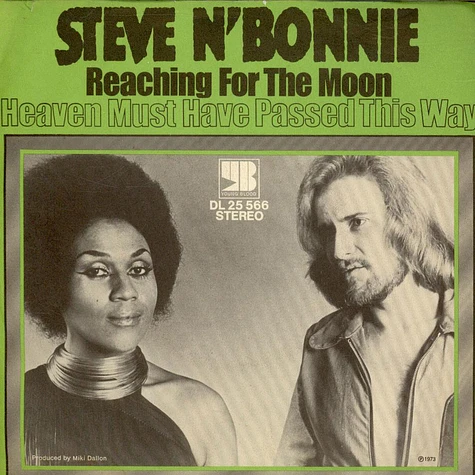Steve & Bonnie - Reaching For The Moon