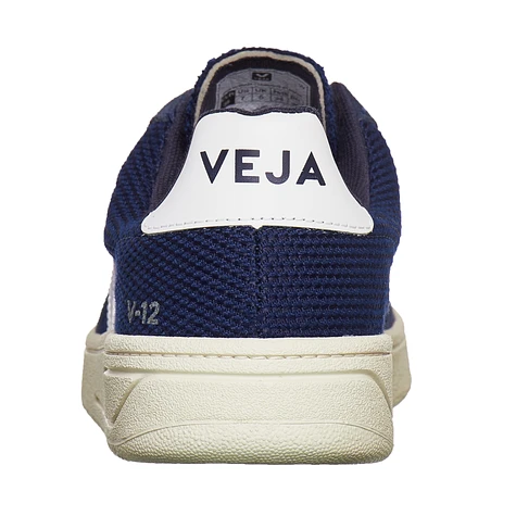 Veja - V-12 WMN