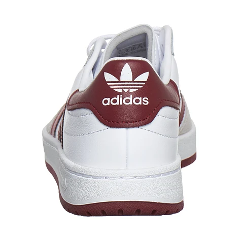 adidas - Team Court