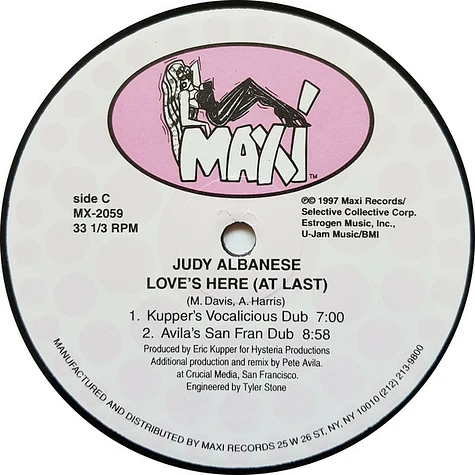 Judy Albanese - Love's Here (At Last)