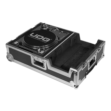 UDG - Ultimate Flight Case Scratch Plus (Trolley + Wheels)