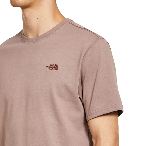 T-shirts The North Face Heritage Dye Pack Logowear Tee New Taupe