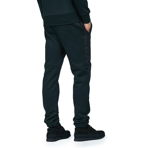 Fred Perry - Taped Panel Sweat Pant