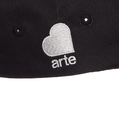 Arte Antwerp - 5 Panels Crooked Heart Cap