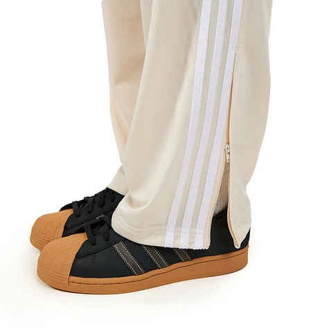 adidas - Adicolor Classics Firebird Track Pant