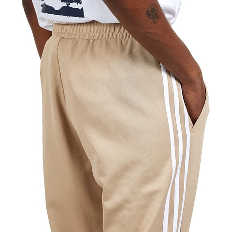 adidas - Adicolor 70s Track Pant