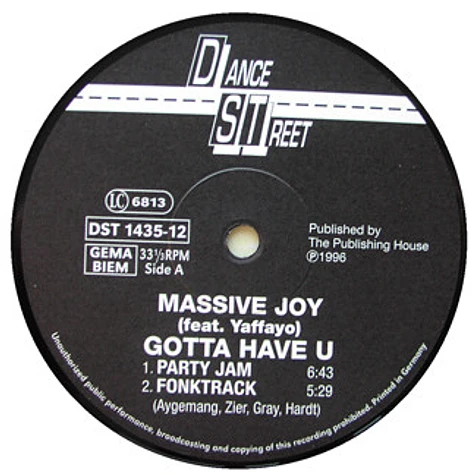 Massive Joy Feat. Yaffayo - Gotta Have U