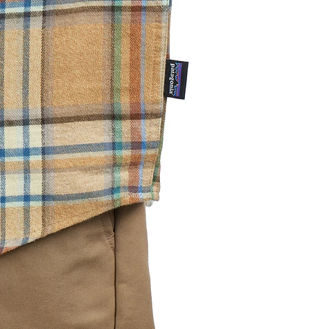 Patagonia - Long-Sleeved Lightweight Fjord Flannel Shirt