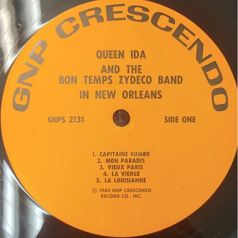 Queen Ida And The Bon Temps Zydeco Band - In New Orleans