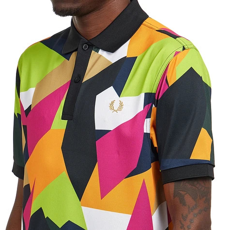 Fred Perry - On Court Printed Fred Perry Shirt (Tennis Blue