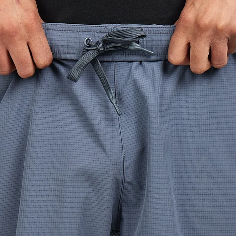 Adsum - Run Short