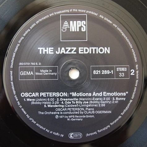 Oscar Peterson - Motions & Emotions