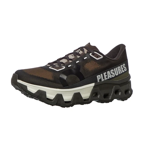 On x Pleasures & The Loop - Cloudmonster Hyper