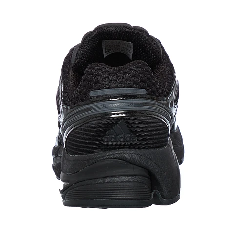 adidas - Adistar Control 5