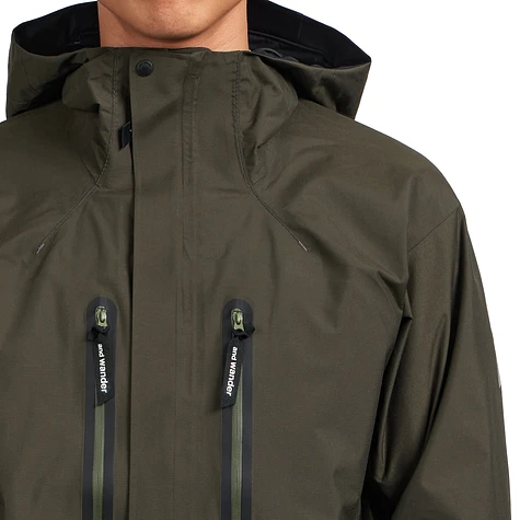 and wander - 2.5L Hiker Rain Jacket