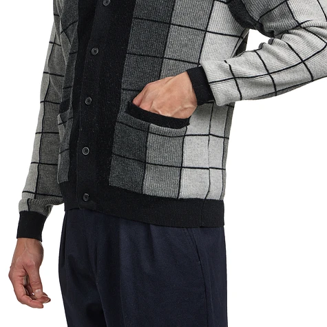 Beams Plus - Cardigan Intarsia Garter Stitch