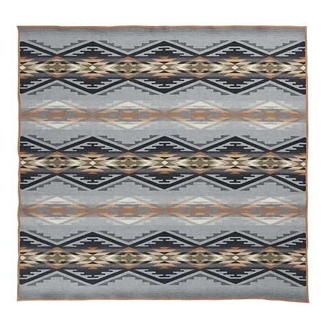 Pendleton - Jacquard Unnapped Robe