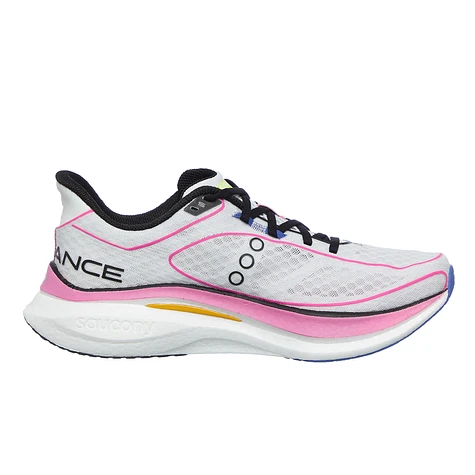 Saucony x Distance - Endorphin Speed 5