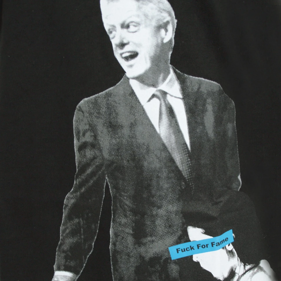 Akomplice - Clinton BJ T-Shirt