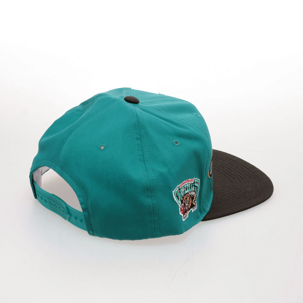 Sports Specialties - Vancouver Grizzlies 90s team cap