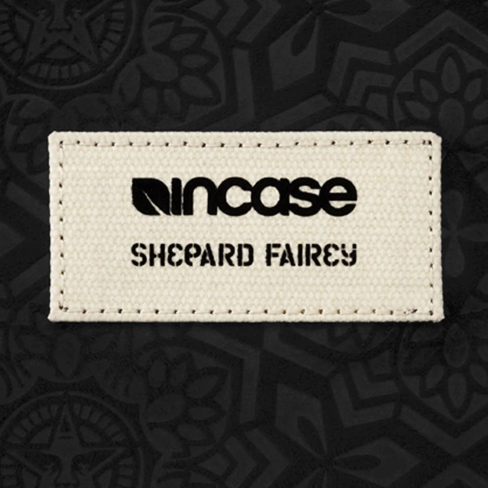 Incase x Shepard Fairey - Elephant MacBook Protective Sleeve 13"