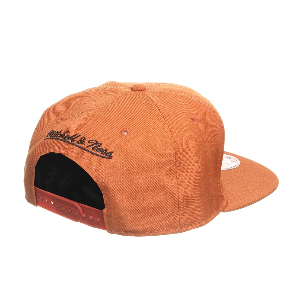 Mitchell & Ness - University Of Texas NCAA Basic Logo Snapback Cap