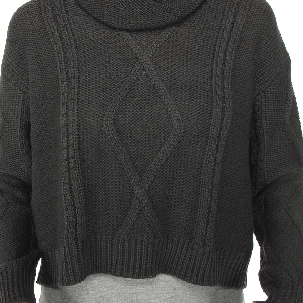 Insight - Colab Cable Turtle Neck Sweater