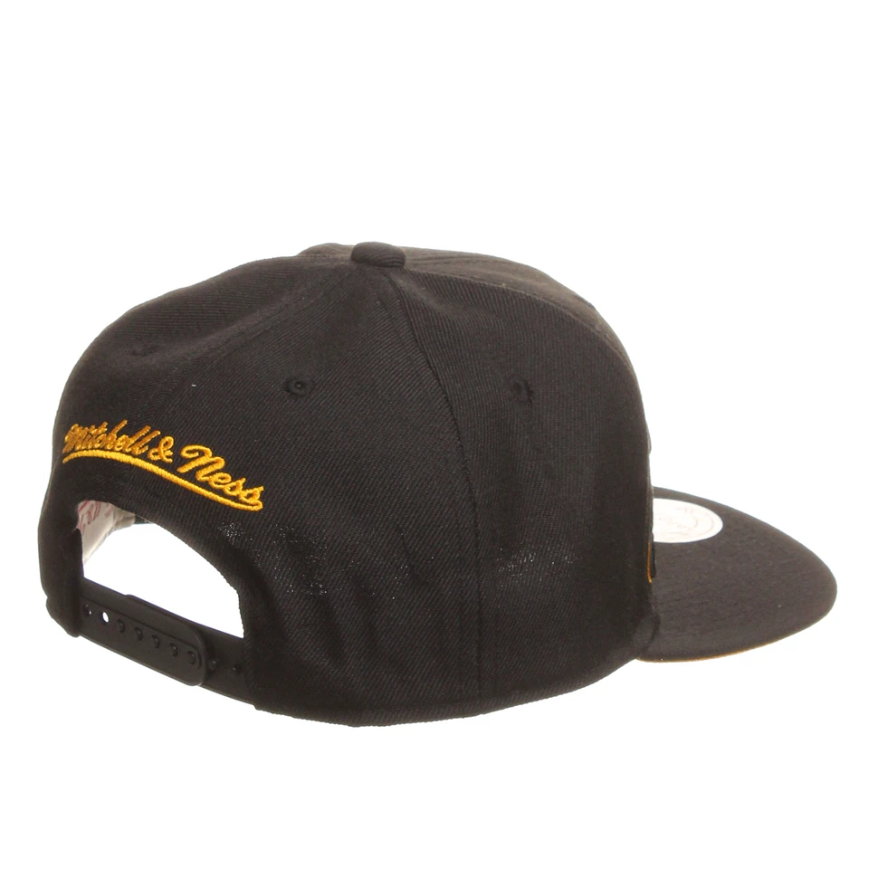 Mitchell & Ness - Los Angeles Lakers NBA Blacked Out Script Snapback Cap