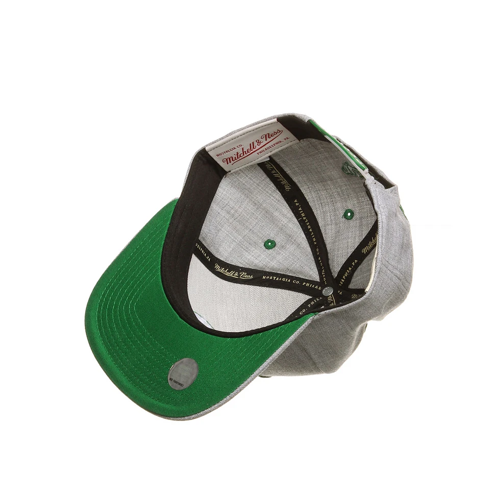 Mitchell & Ness - Boston Celtics NBA Dark Grey Road XL Snapback Cap