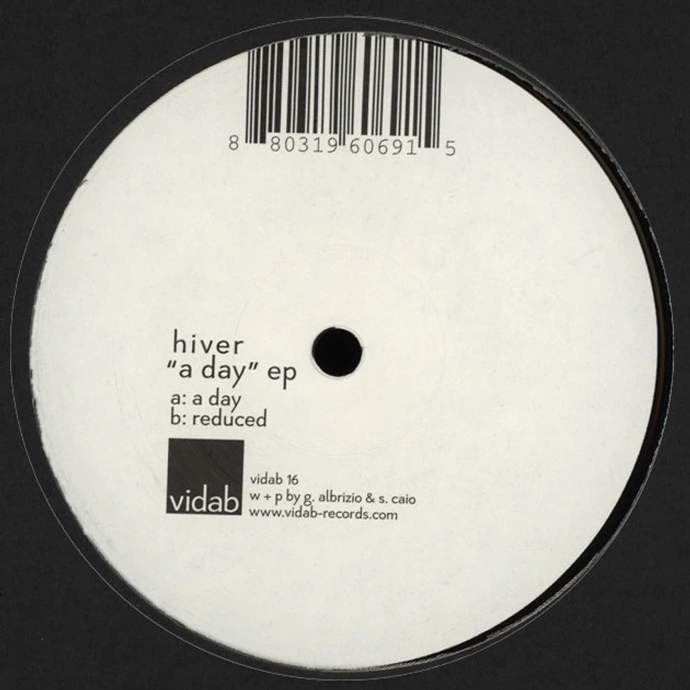 Hiver - A Day EP