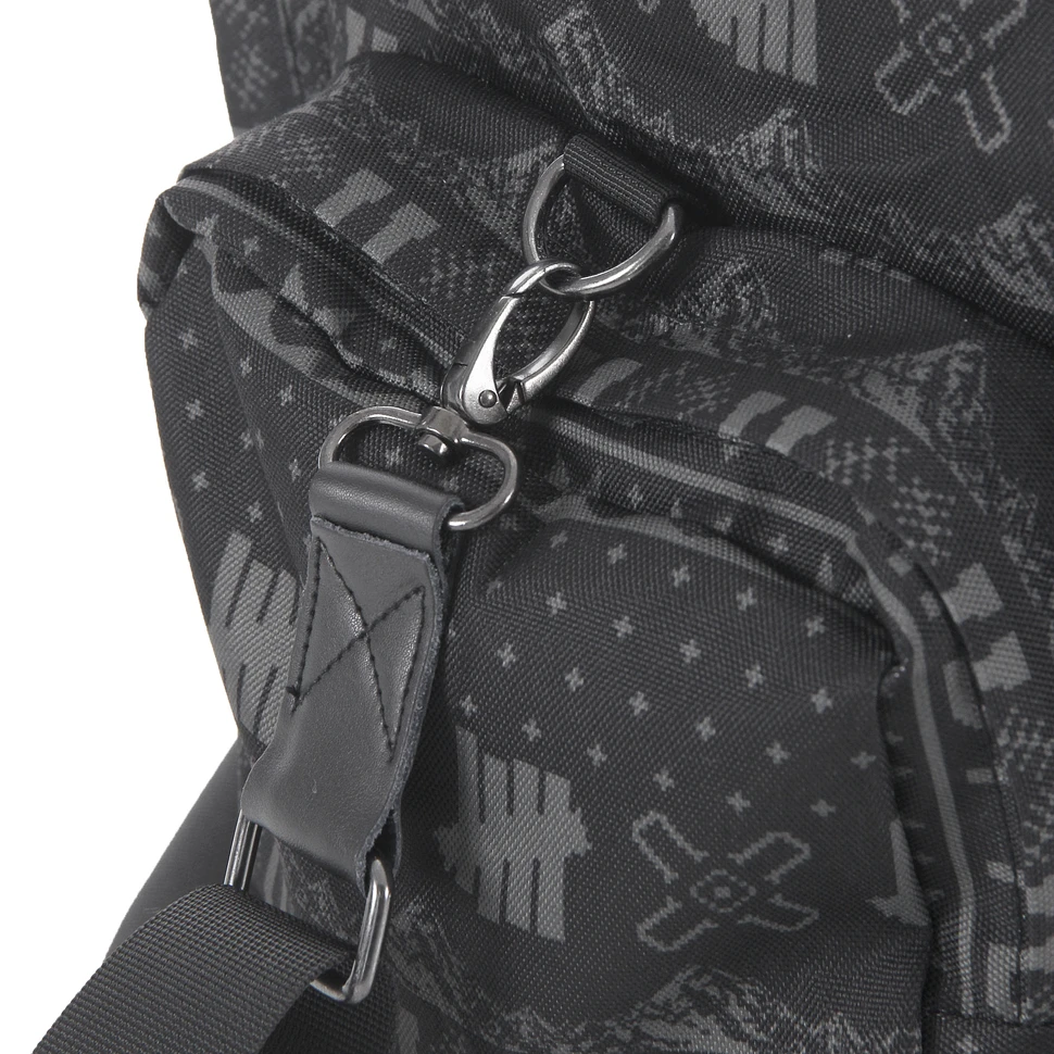 Undefeated - Ascender Duffle Bag