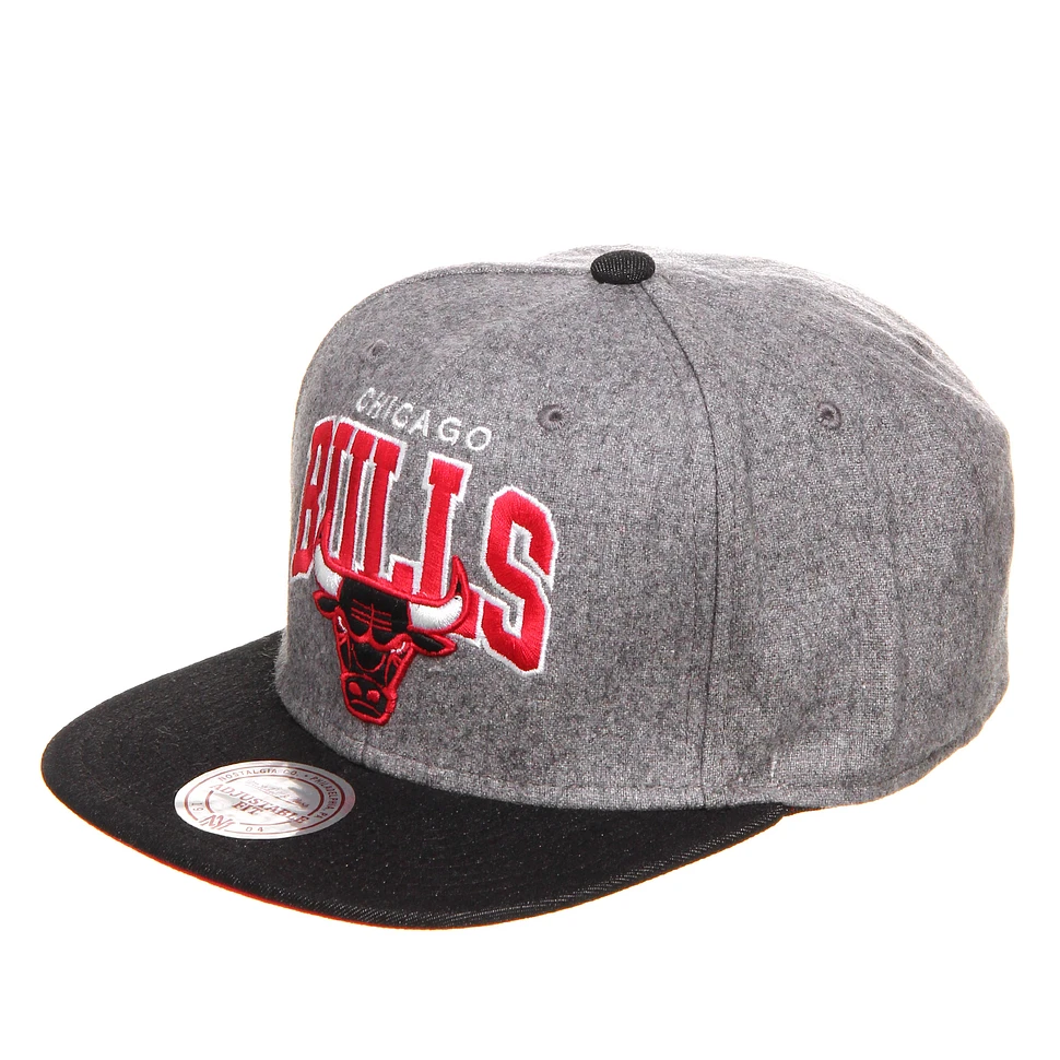 Mitchell & Ness - Chicago Bulls NBA Assist Snapback Cap
