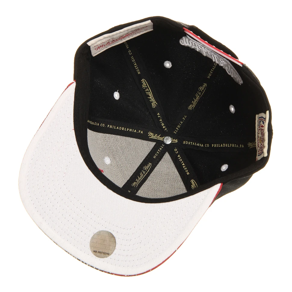 Mitchell & Ness - Chicago Bulls NBA Splatter 2 Tone Snapback Cap